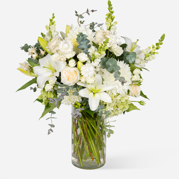 Market Flowers | Elegant White Florist Bouquet | Flowers Delivered – Market Flowers Auckland