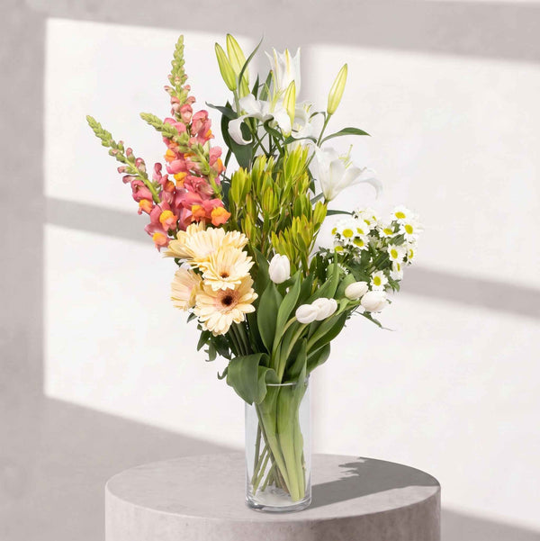 Flower Delivery Auckland - From $40 | FREE Delivery | Market Flowers
